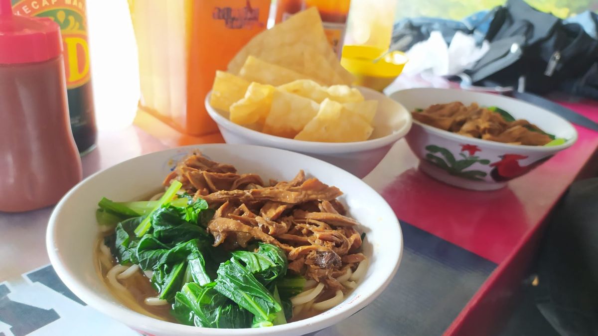 Mie Ayam 5000: Rasa yang Menggoda di Jantung Cilacap